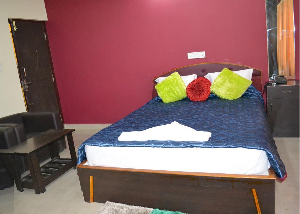 העיר בנגלור Hotel Kings Gateway חדר תמונה