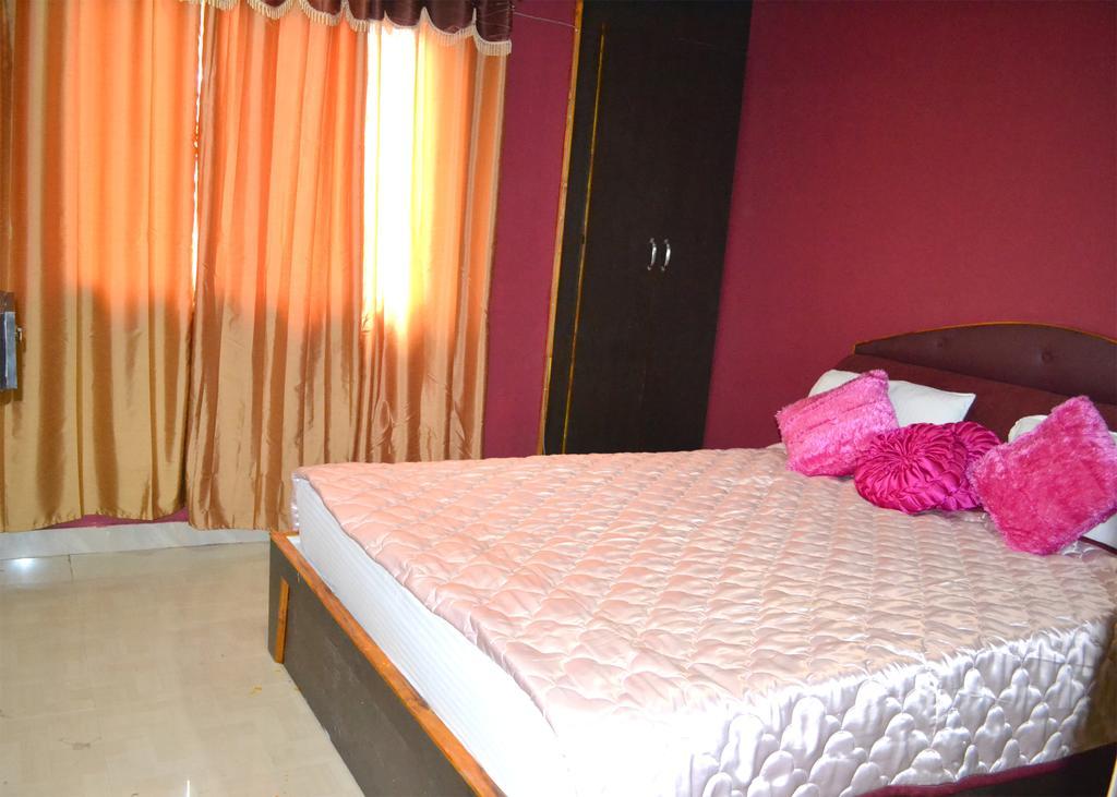העיר בנגלור Hotel Kings Gateway חדר תמונה
